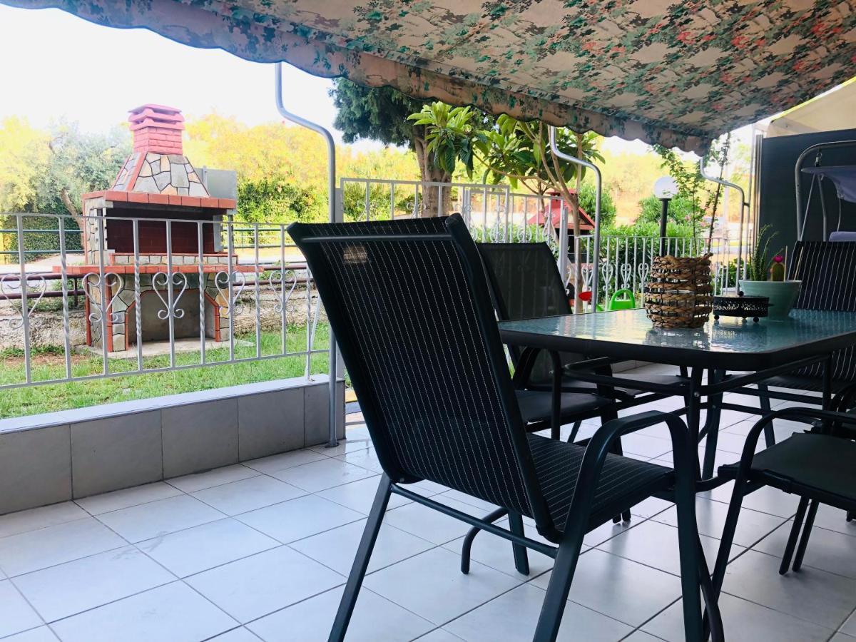 Anemos Apartment Palio PalaiónTsiflíkion Esterno foto